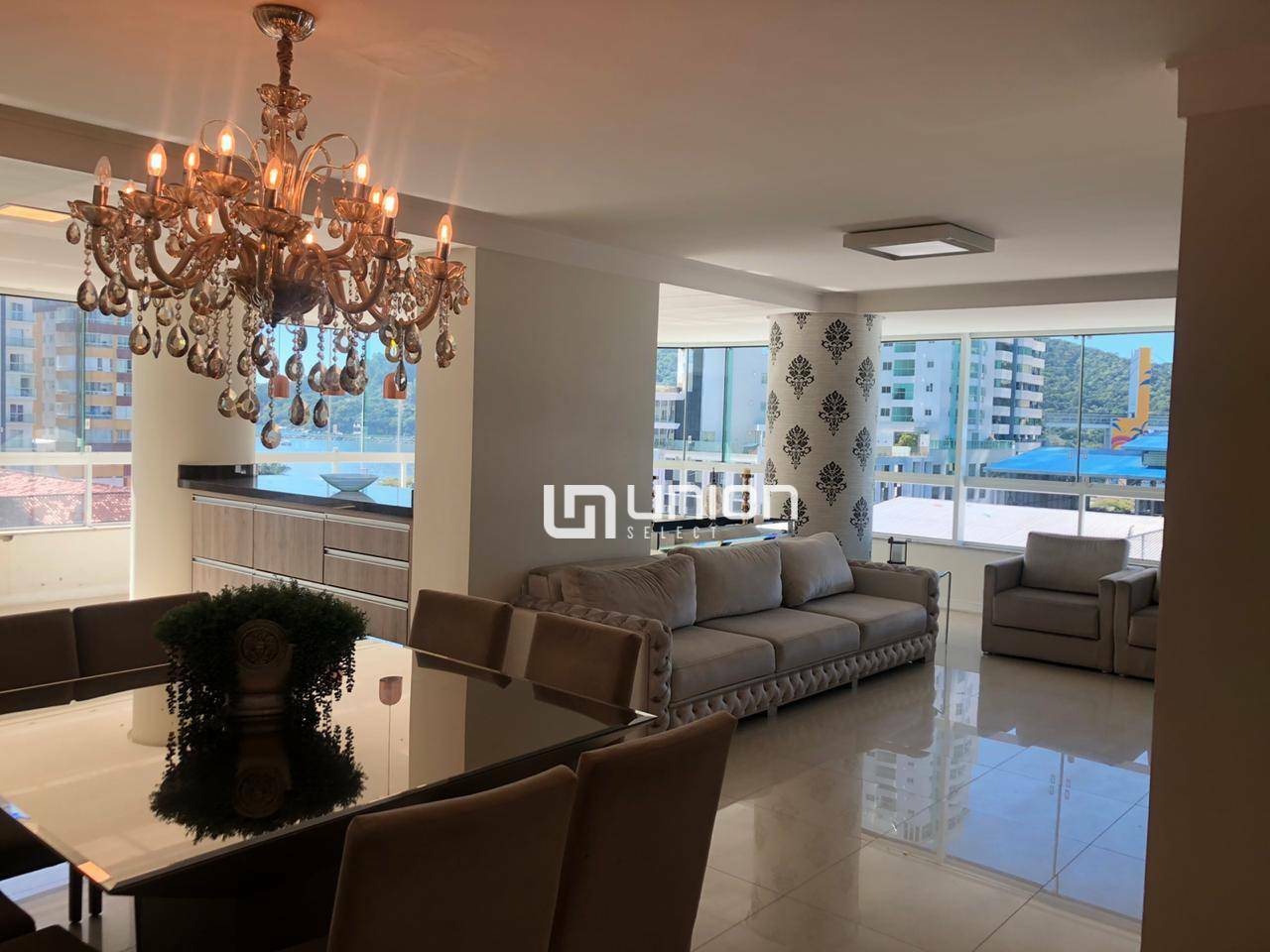 Apartamento à venda e aluguel com 3 quartos, 124m² - Foto 1