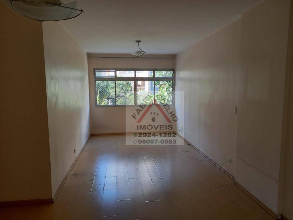 Apartamento à venda com 3 quartos, 80m² - Foto 1