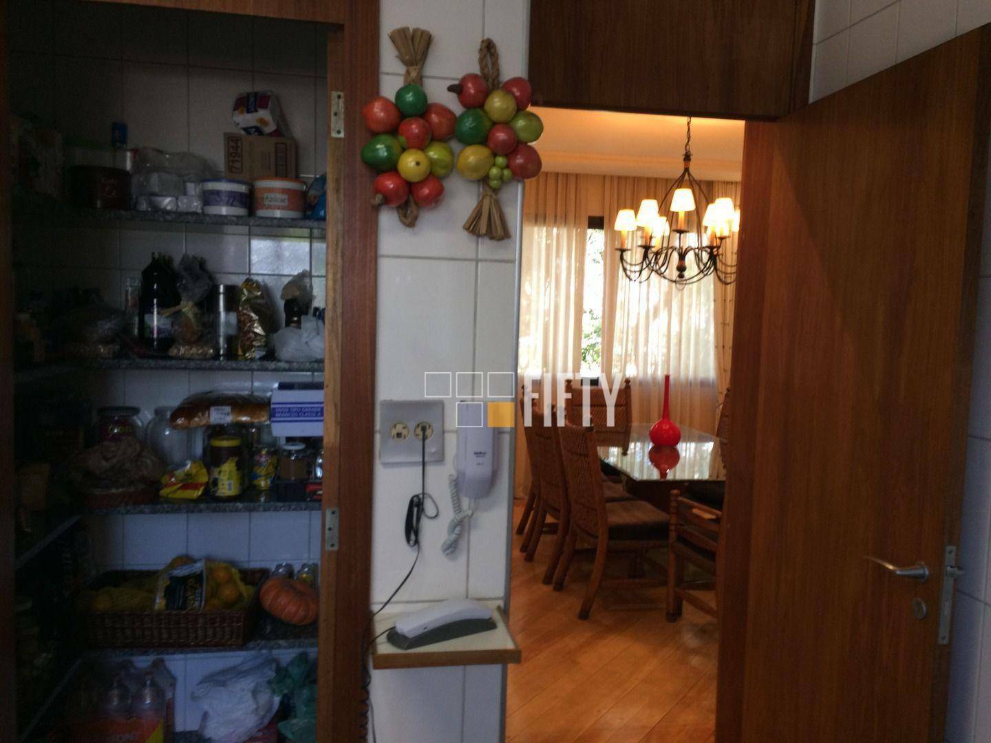 Apartamento à venda com 4 quartos, 275m² - Foto 22