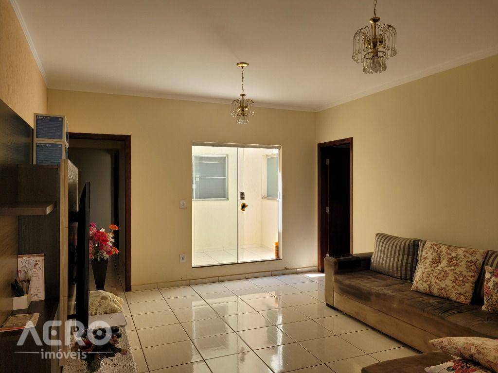 Casa à venda com 3 quartos, 180m² - Foto 5