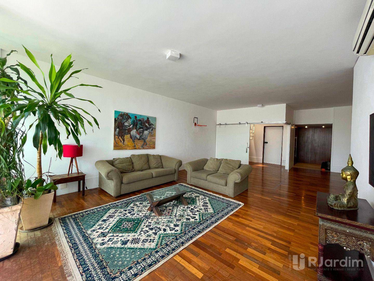 Cobertura à venda e aluguel com 4 quartos, 400m² - Foto 1