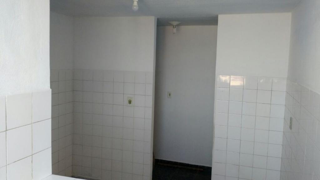 Apartamento à venda com 2 quartos, 69m² - Foto 3