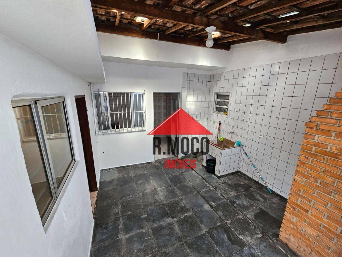 Casa à venda com 2 quartos, 235m² - Foto 26