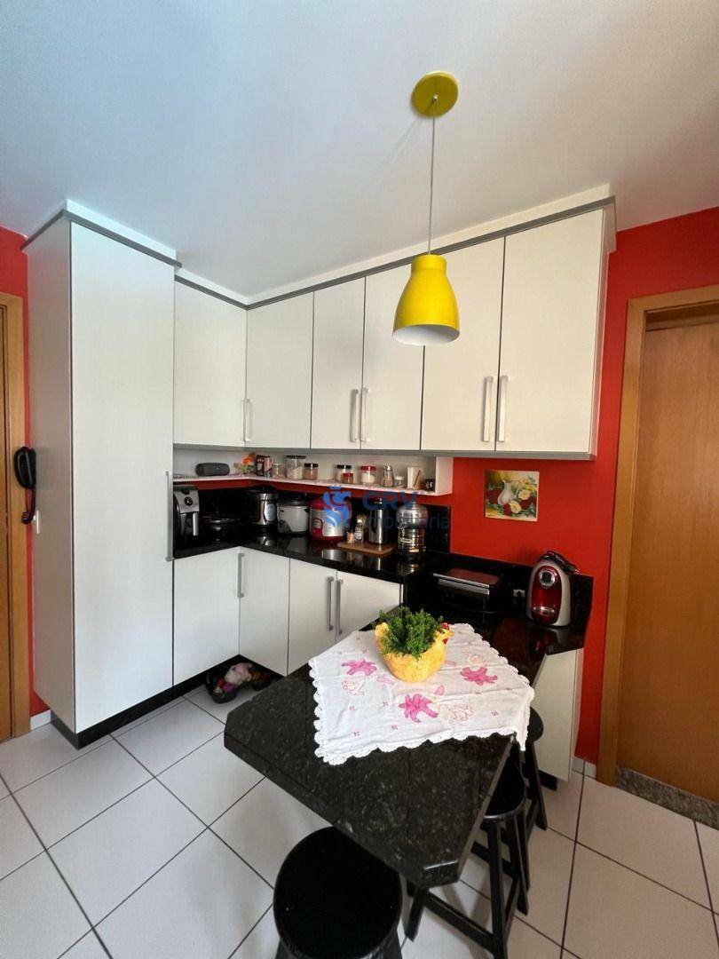 Apartamento à venda com 3 quartos, 130m² - Foto 17