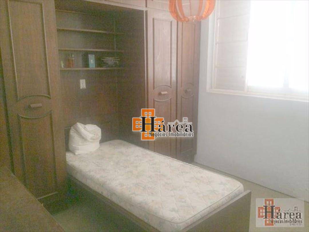 Casa à venda com 3 quartos, 205m² - Foto 11