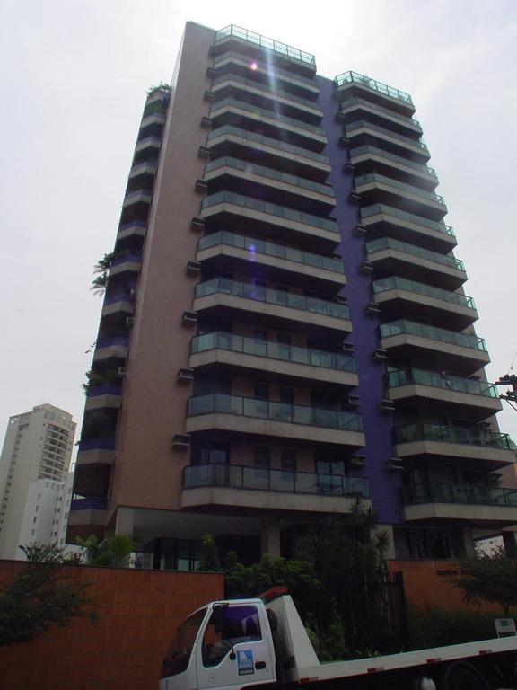 Apartamento à venda com 4 quartos, 300m² - Foto 1