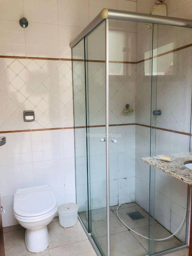 Casa de Condomínio à venda com 3 quartos, 240m² - Foto 19