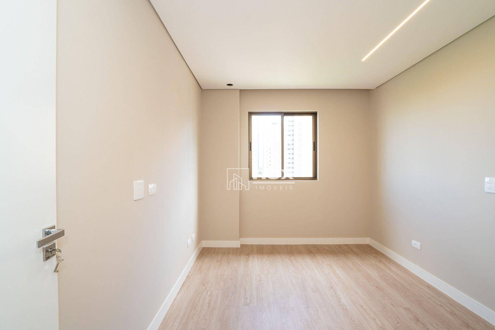 Apartamento à venda com 3 quartos, 193m² - Foto 31