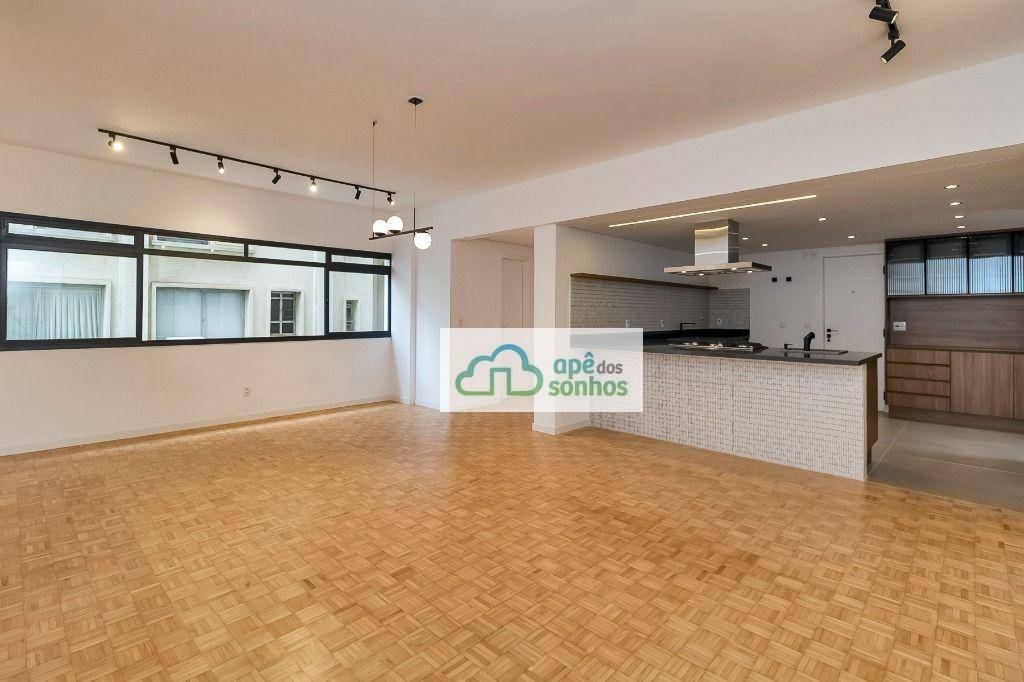 Apartamento à venda com 3 quartos, 221m² - Foto 3