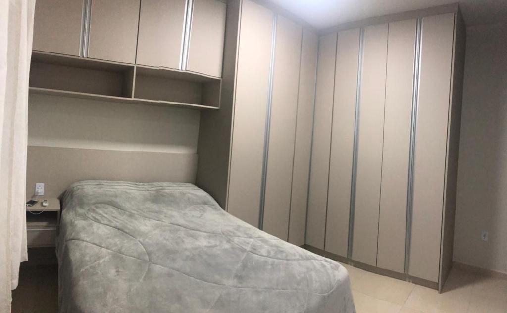 Casa à venda com 3 quartos, 140m² - Foto 1