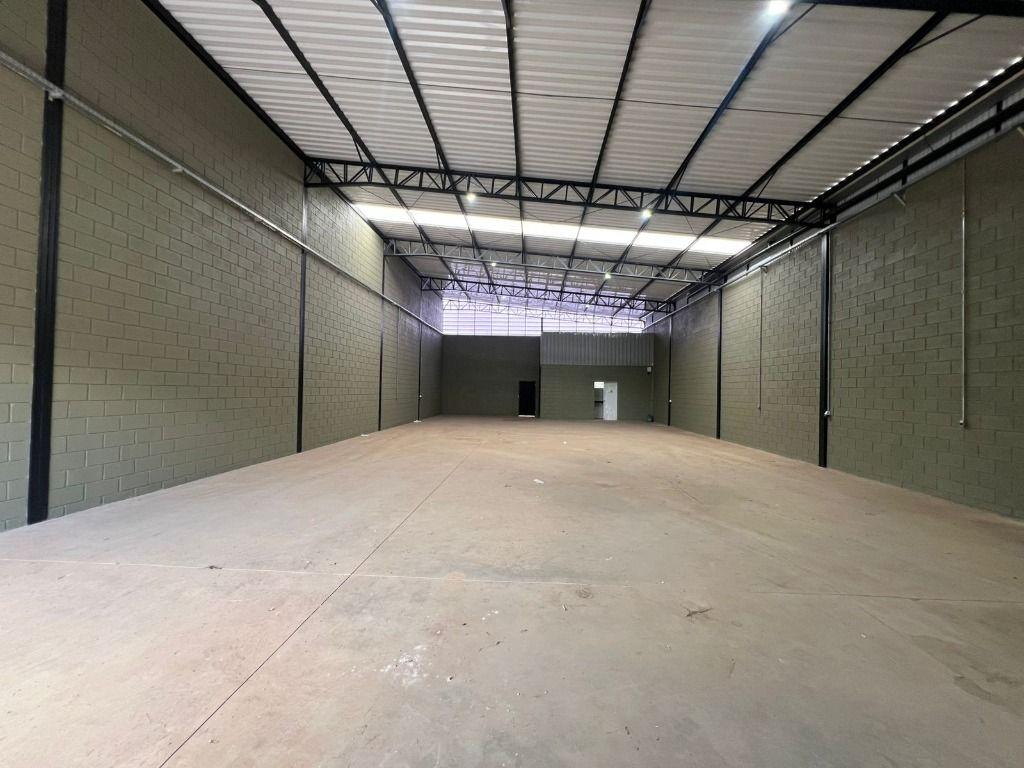 Depósito-Galpão-Armazém à venda e aluguel, 300m² - Foto 2