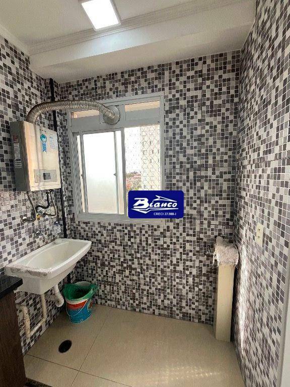 Apartamento para alugar com 2 quartos, 43m² - Foto 11