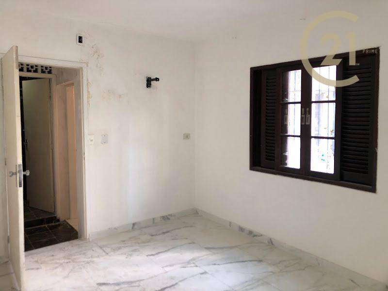 Casa à venda com 6 quartos, 212m² - Foto 14