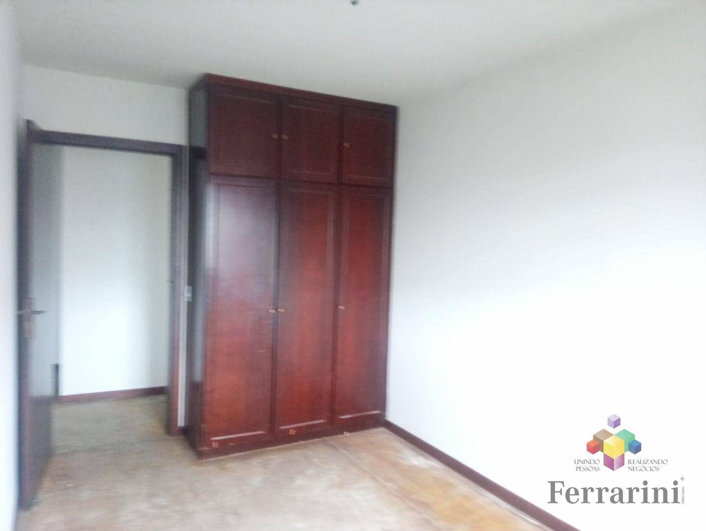 Casa para alugar com 5 quartos, 254m² - Foto 12