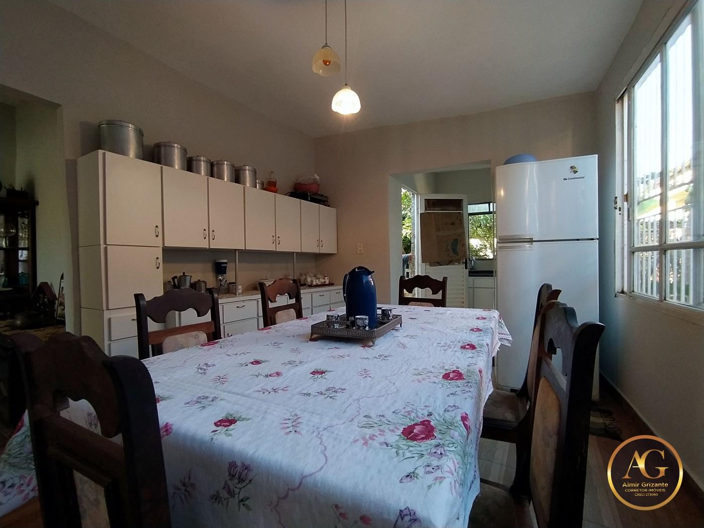 Casa à venda com 2 quartos, 60m² - Foto 14