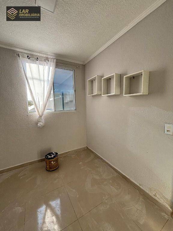 Apartamento à venda com 2 quartos, 40m² - Foto 13