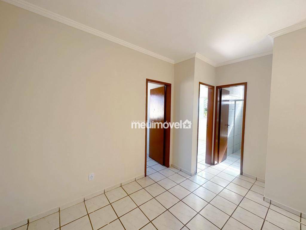 Apartamento à venda com 2 quartos, 43m² - Foto 1