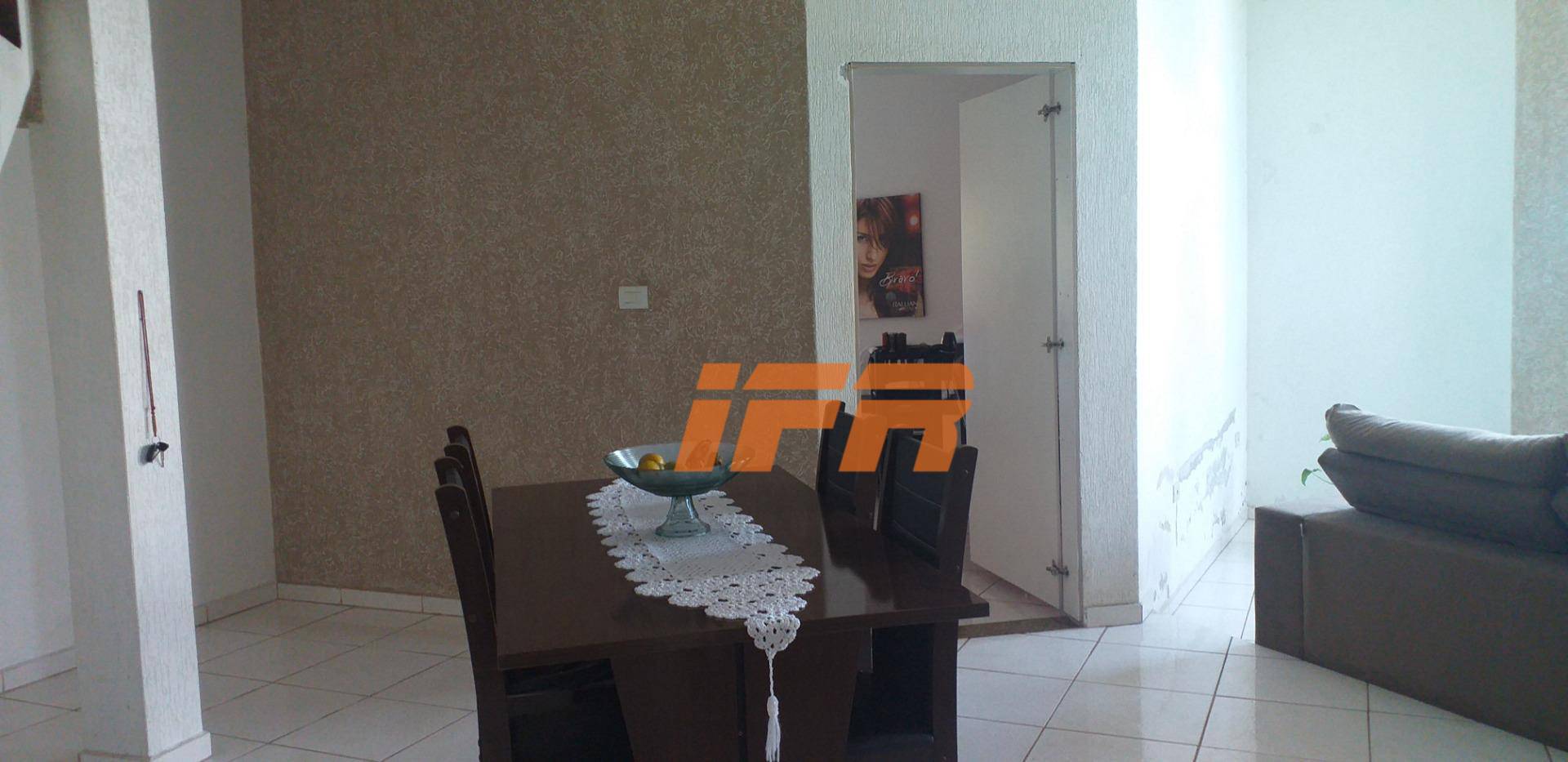 Sobrado, 3 quartos, 262 m² - Foto 1