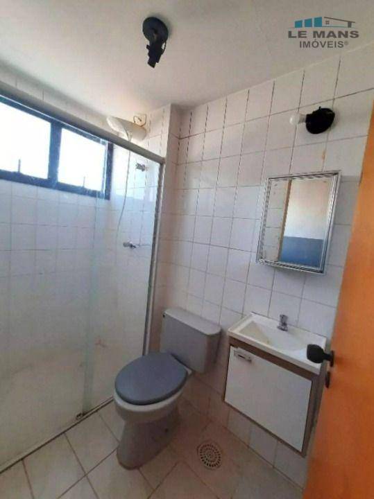 Apartamento à venda com 3 quartos, 203m² - Foto 13