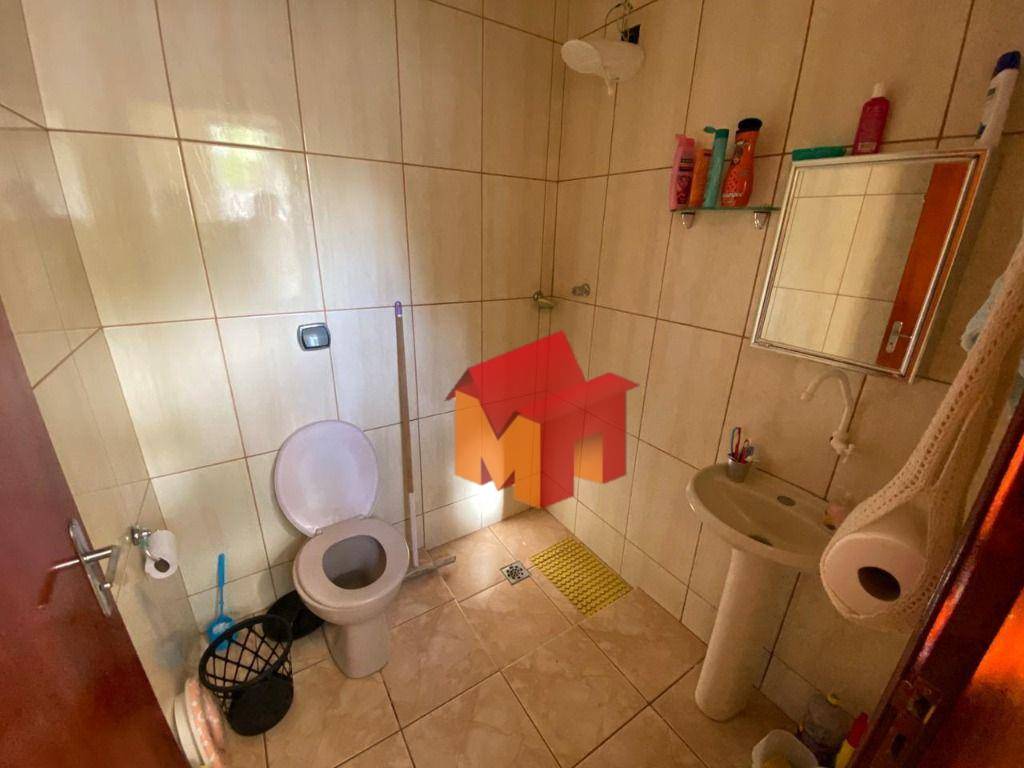 Chácara à venda com 2 quartos, 200m² - Foto 12