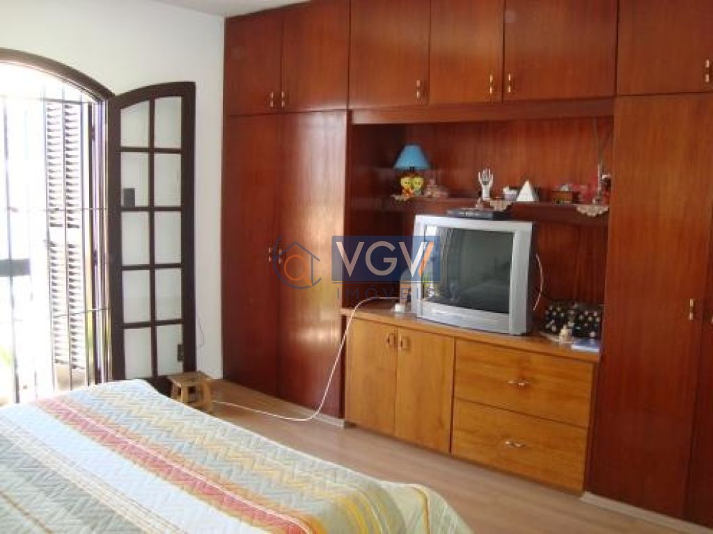 Casa à venda com 3 quartos, 200m² - Foto 15