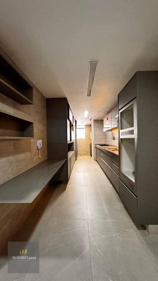 Apartamento, 3 quartos, 150 m² - Foto 2