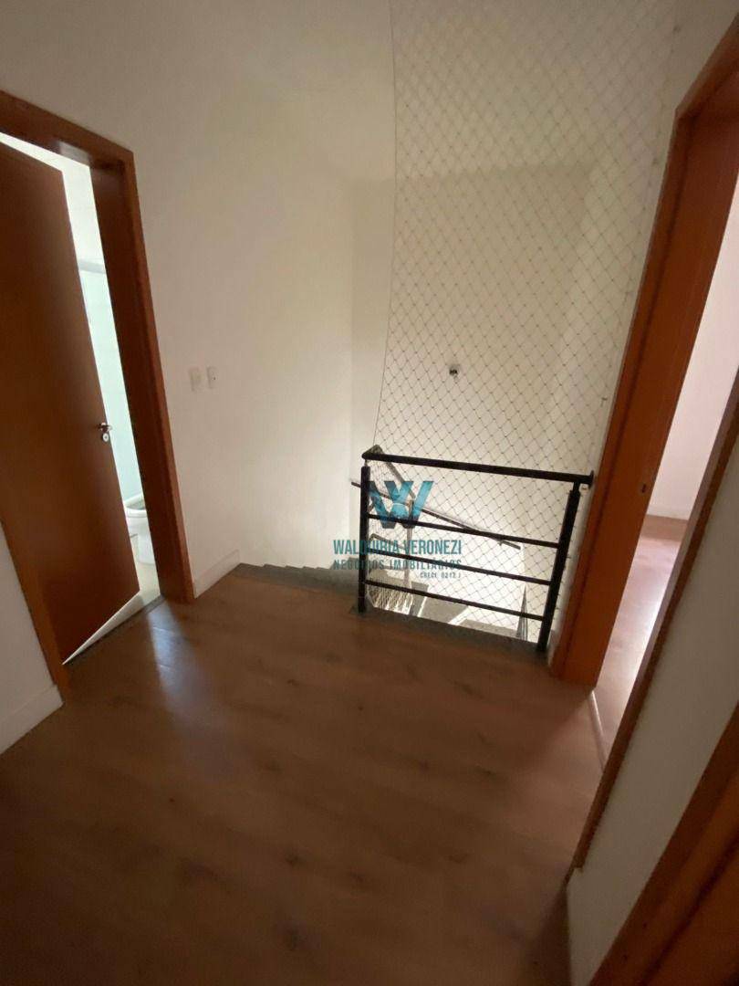 Casa à venda com 3 quartos, 160m² - Foto 18