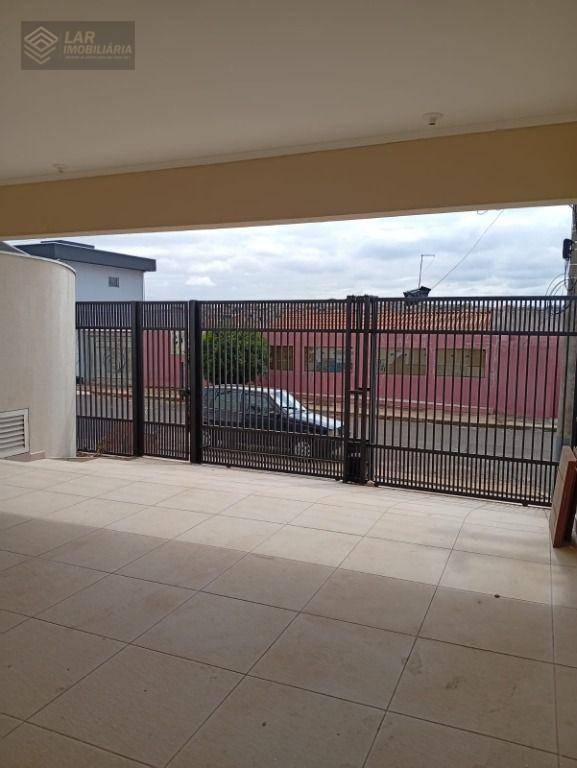 Casa, 3 quartos, 140 m² - Foto 2