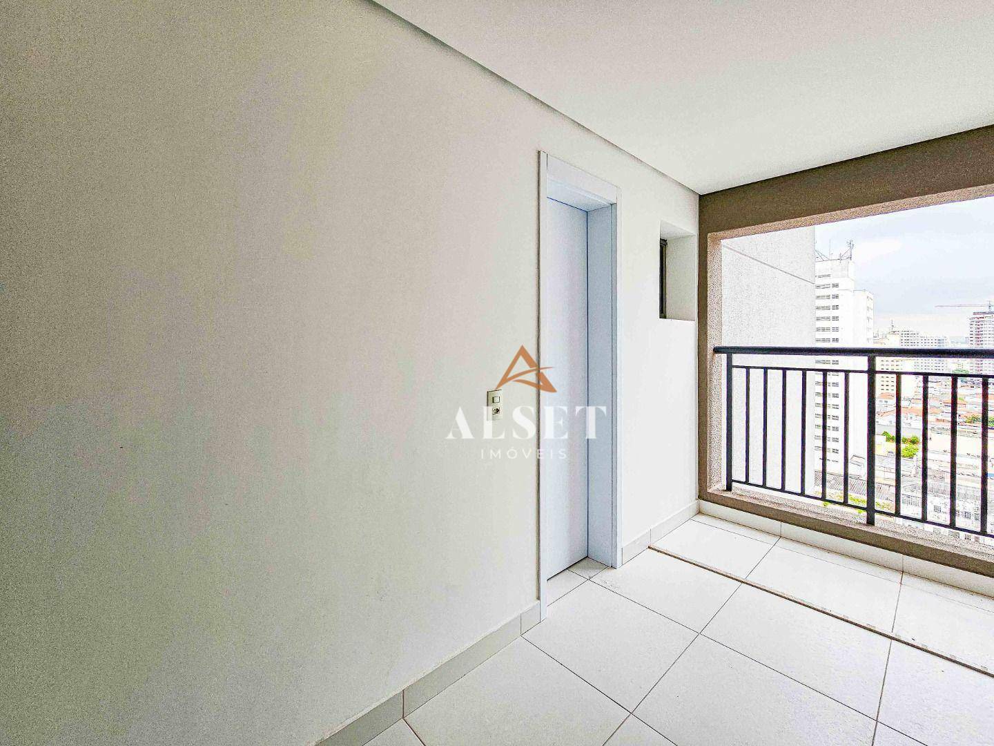 Apartamento à venda com 3 quartos, 159m² - Foto 32