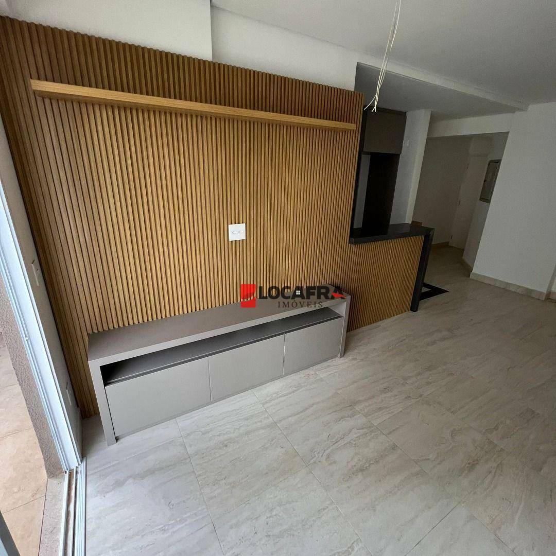 Apartamento à venda com 2 quartos, 78m² - Foto 12