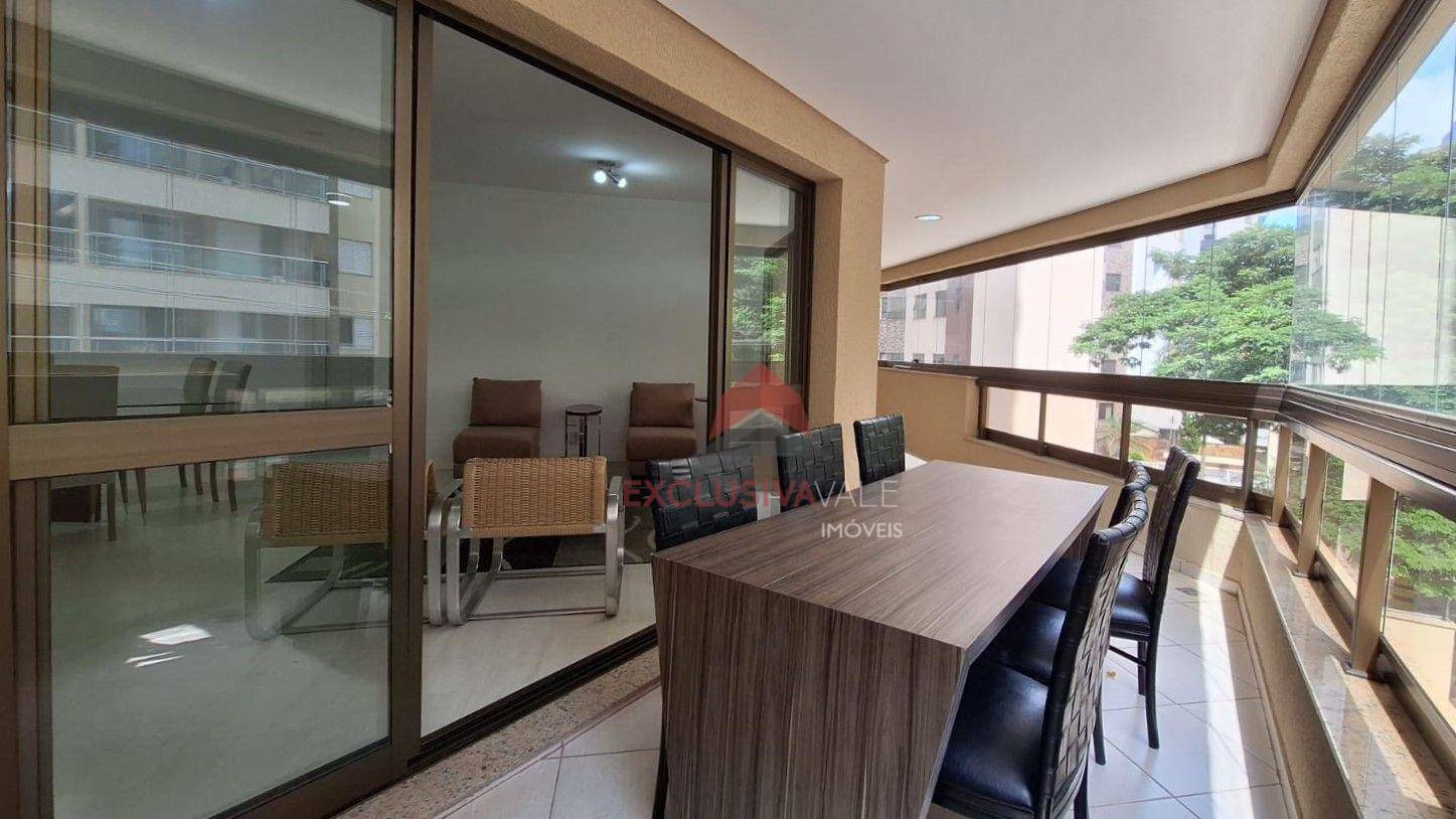Apartamento à venda com 4 quartos, 220m² - Foto 8