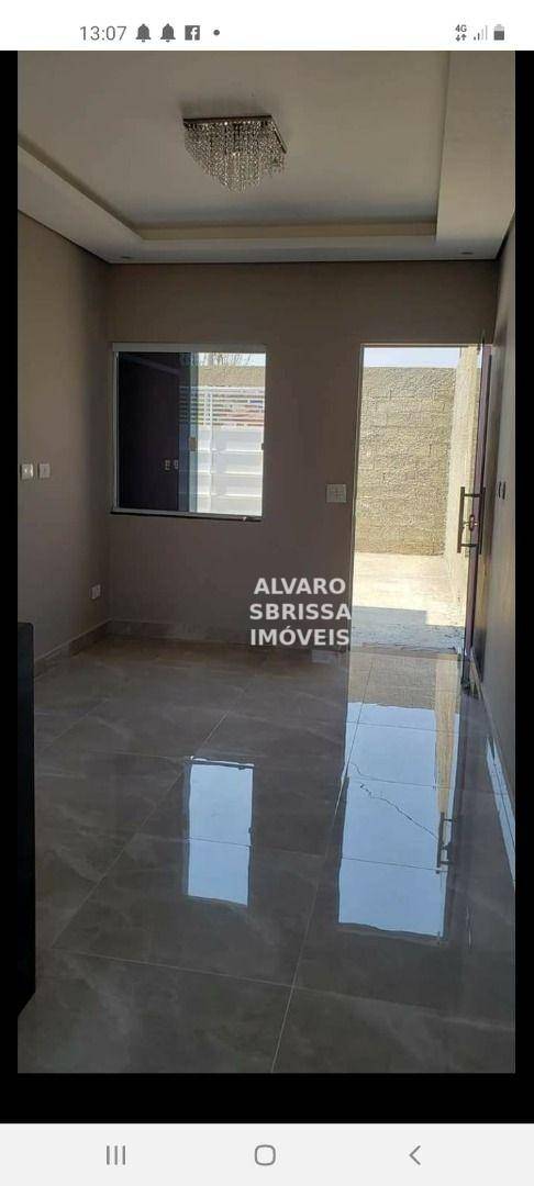 Casa à venda com 2 quartos, 70m² - Foto 10