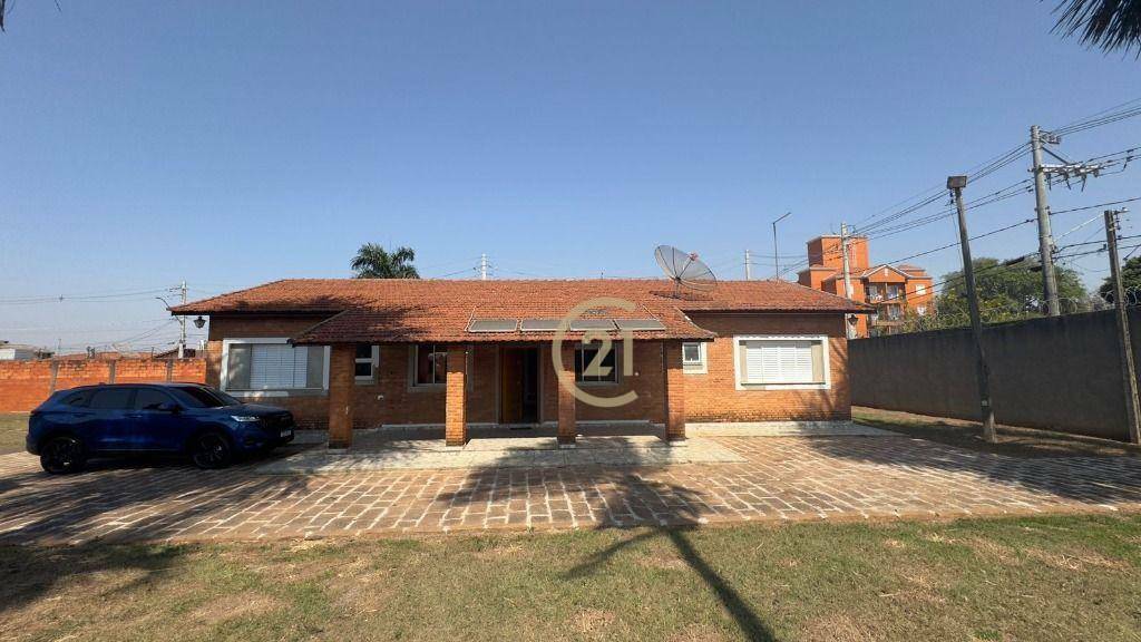 Chácara à venda com 3 quartos, 334m² - Foto 2