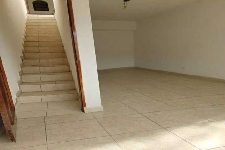 Sobrado à venda com 3 quartos, 240m² - Foto 47