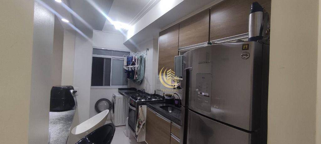 Apartamento à venda com 3 quartos, 90m² - Foto 3