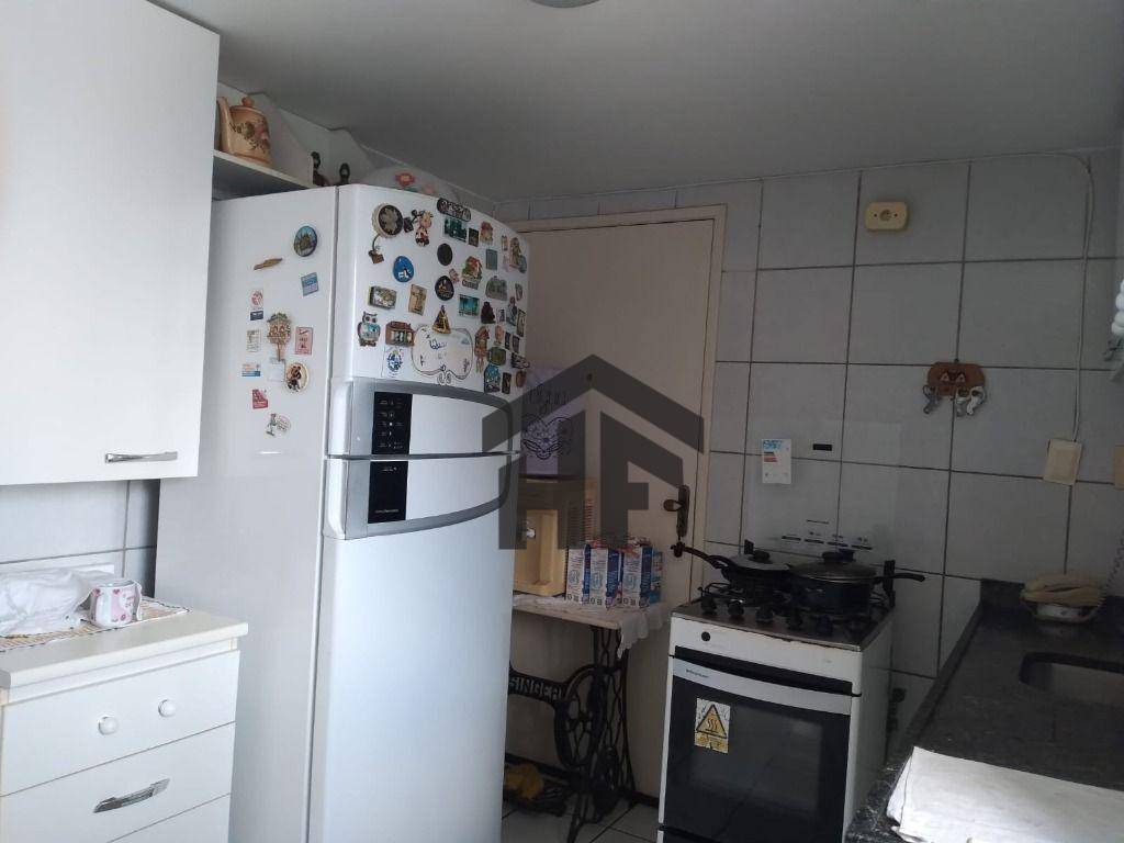 Apartamento à venda com 3 quartos, 79m² - Foto 16