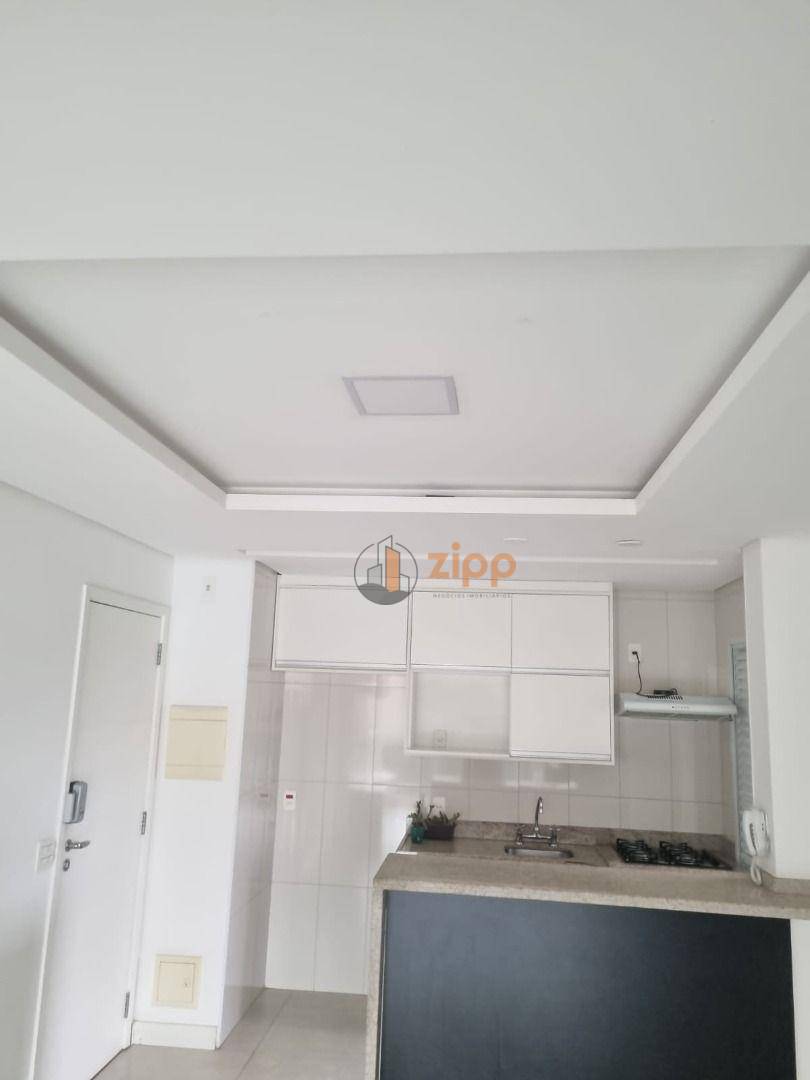 Apartamento para alugar com 2 quartos, 64m² - Foto 13