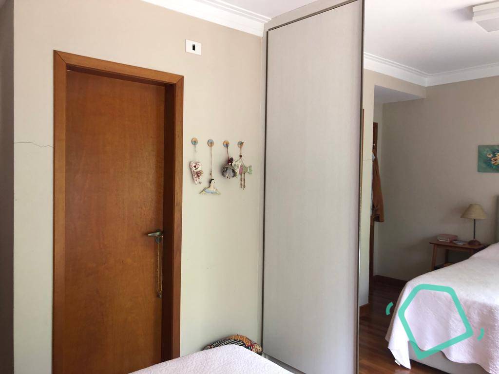 Casa de Condomínio à venda com 3 quartos, 225m² - Foto 21