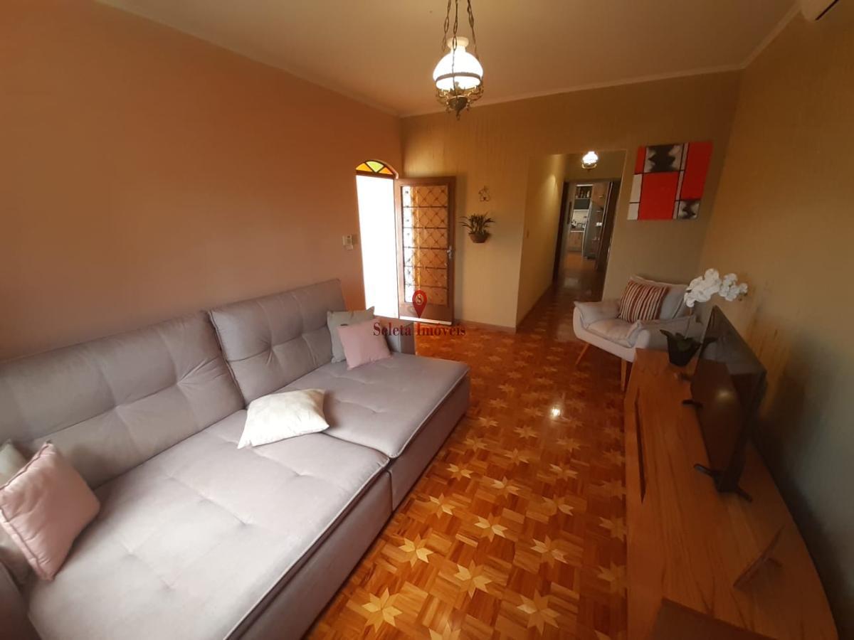 Casa à venda com 3 quartos, 158m² - Foto 3