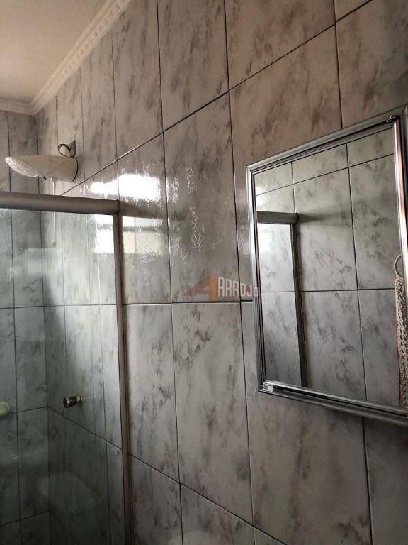 Sobrado à venda com 3 quartos, 219m² - Foto 8