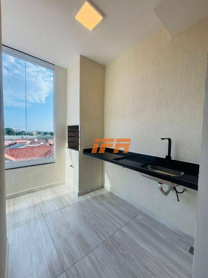 Apartamento à venda com 2 quartos, 68m² - Foto 4