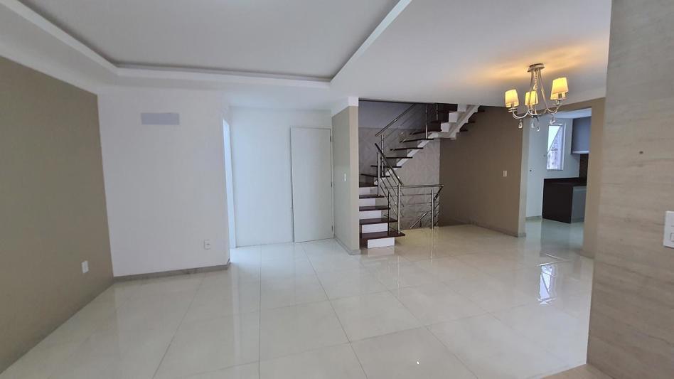 Casa à venda com 4 quartos, 233m² - Foto 10