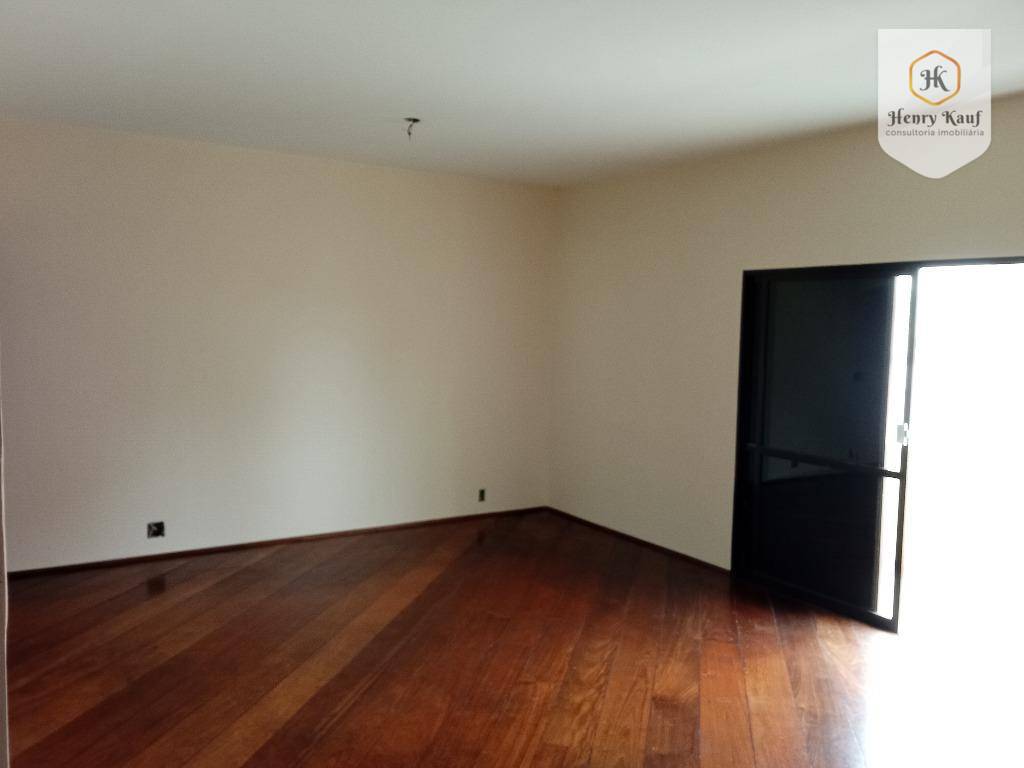 Apartamento à venda com 3 quartos, 135m² - Foto 2