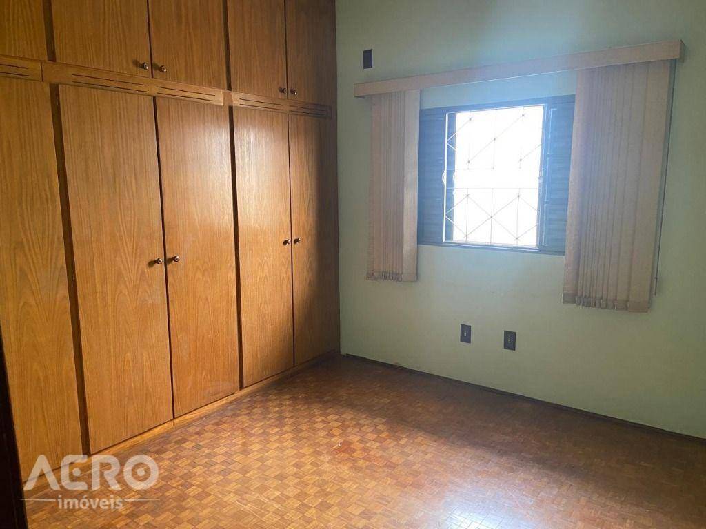 Casa para alugar com 3 quartos, 280m² - Foto 19