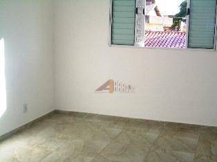 Sobrado à venda com 3 quartos, 130m² - Foto 2