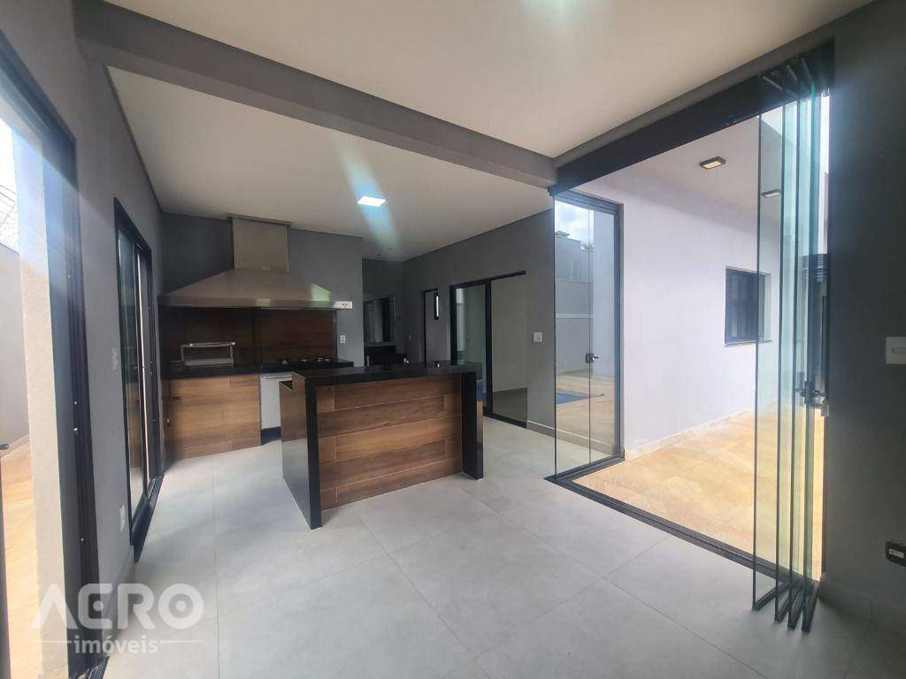 Casa de Condomínio à venda com 3 quartos, 219m² - Foto 25