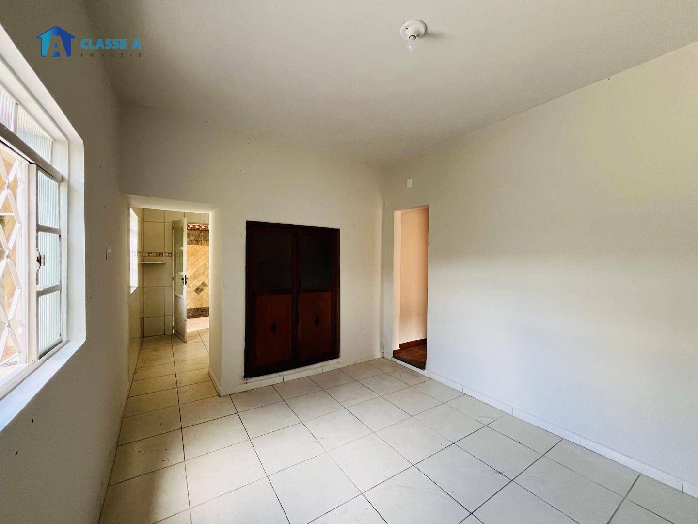 Casa à venda com 4 quartos, 171m² - Foto 5