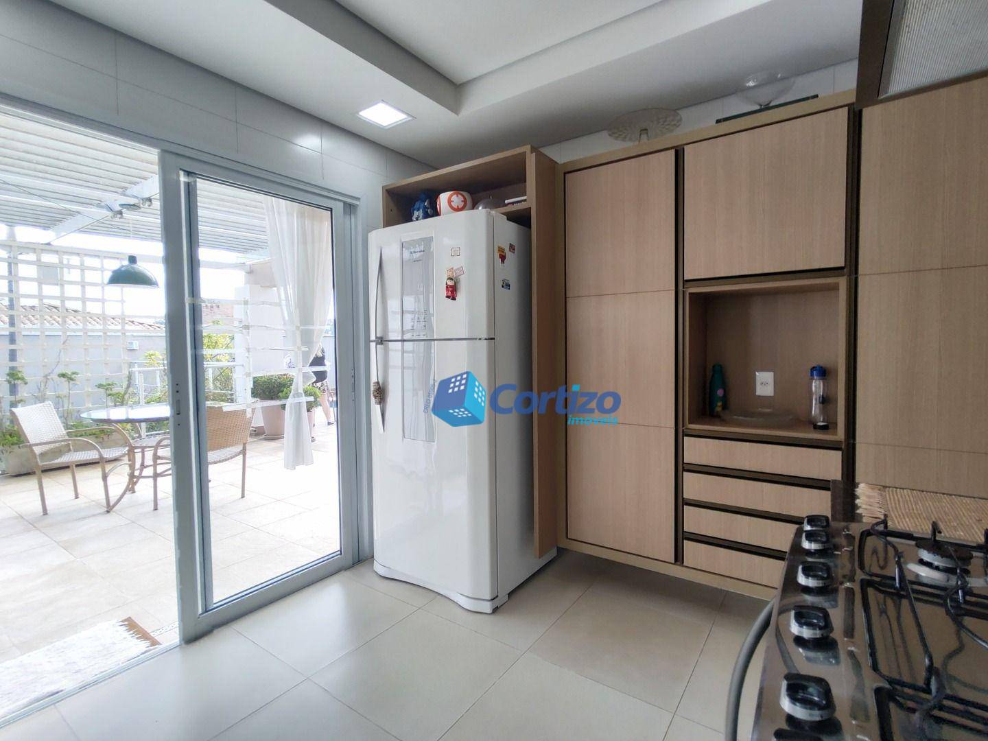 Casa à venda com 3 quartos, 349m² - Foto 15