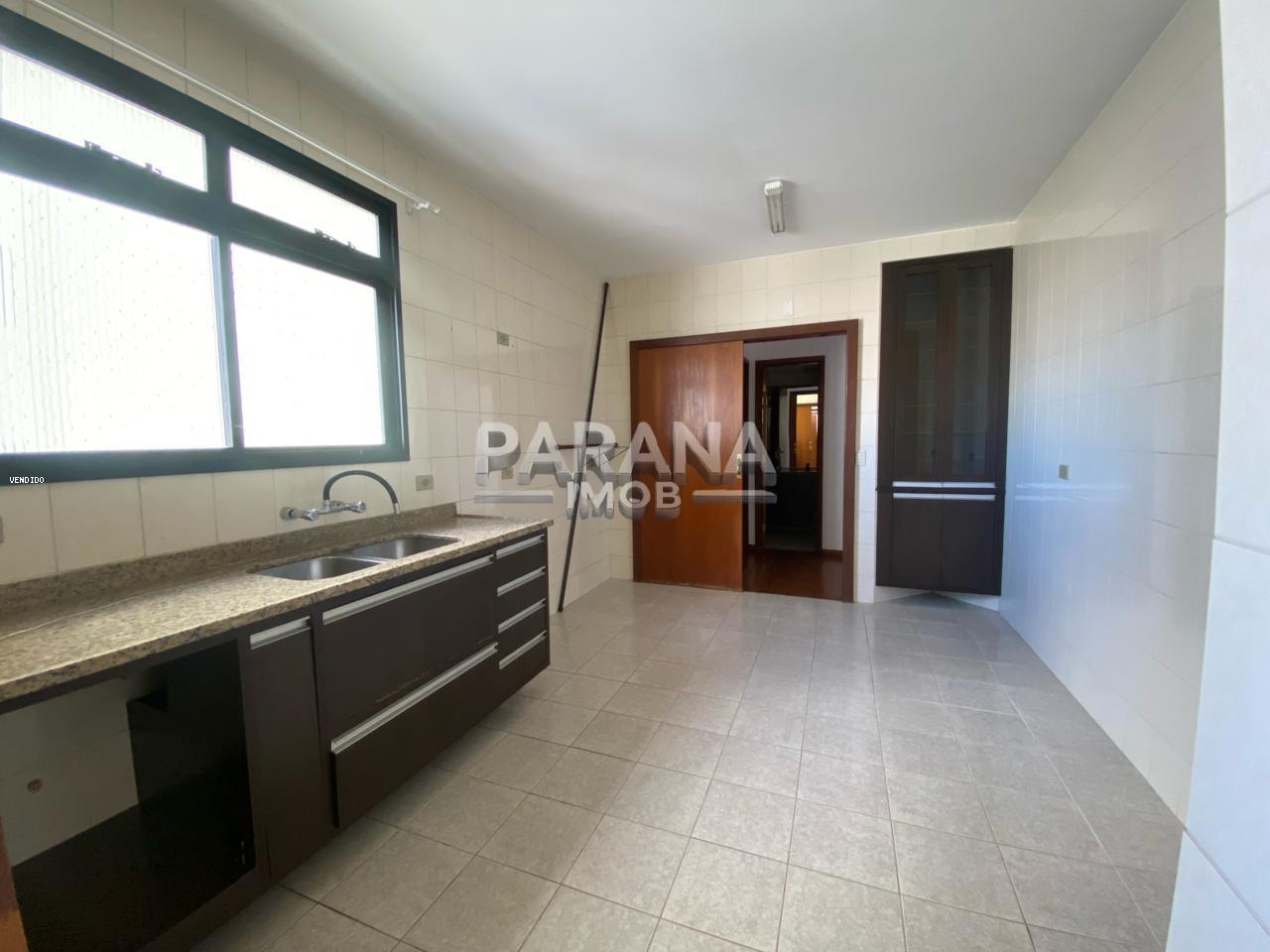 Apartamento à venda com 3 quartos, 124m² - Foto 18