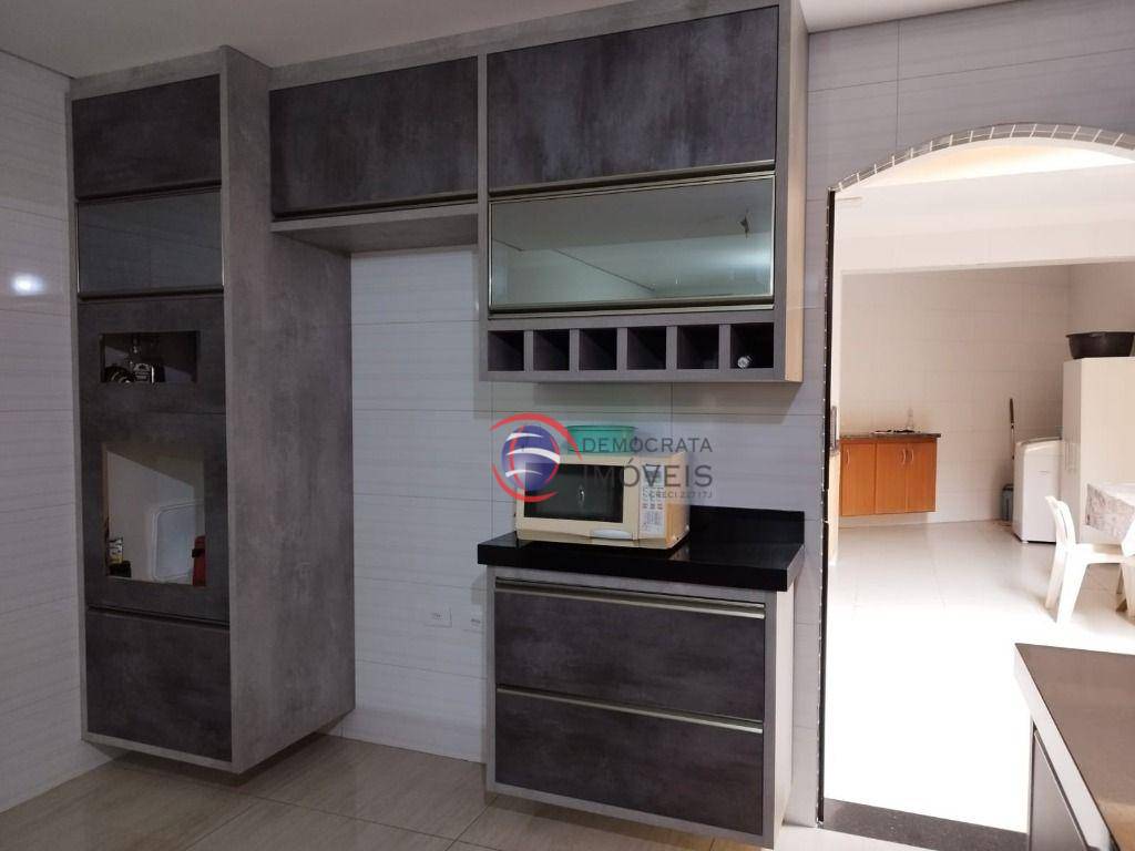 Sobrado à venda com 3 quartos, 268m² - Foto 26